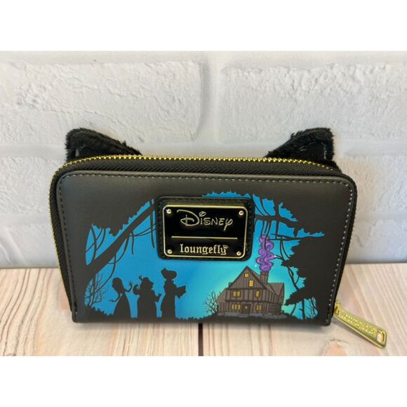 Furry Plush Loungefly Disney Hocus Pocus Binx Head Wallet - Picture 2 of 3